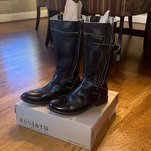 EUC BED STU GOGO Boots. 9